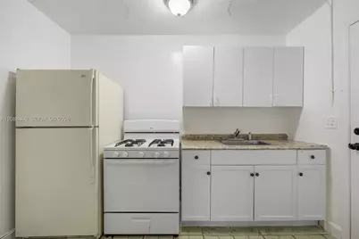 126 SW 18th Ave #4, Miami, FL 33135 - Photo 1