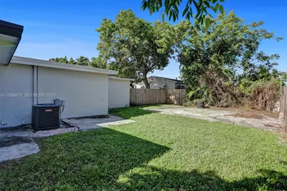 1002 S 28th Ave, Hollywood, FL 33020 - Photo 13