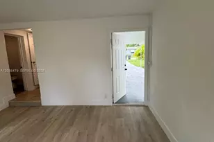 825 S 28th Ave, Hollywood, FL 33020 - Photo 11