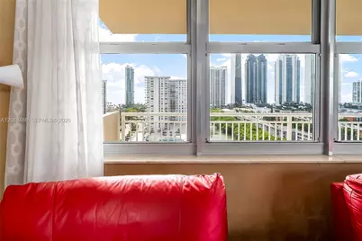 250 174th St #1704, Sunny Isles Beach, FL 33160 - Photo 17