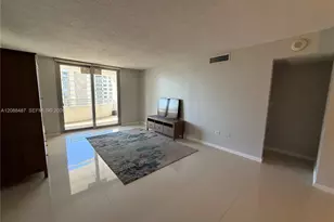 5555 Collins Ave, Miami Beach, FL 33140 - Photo 17