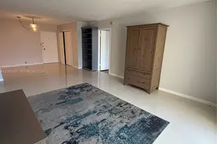 5555 Collins Ave, Miami Beach, FL 33140 - Photo 11