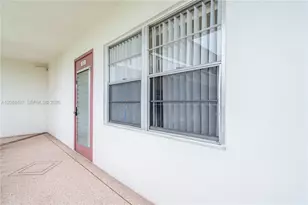 523 Fanshaw M, Boca Raton, FL 33434 - Photo 3
