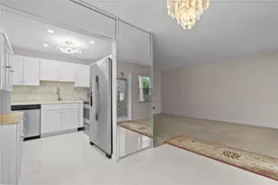 523 Fanshaw M, Boca Raton, FL 33434 - Photo 7