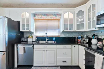 2160 NW 110th Ave, Sunrise, FL 33322 - Photo 5