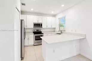 2664 SE 19th St, Homestead, FL 33035 - Photo 15