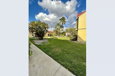 18316 NW 68th Ave #I, Hialeah, FL 33015 - Photo 15