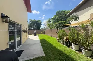 1630 NE 151st St, Miami, FL 33162 - Photo 15