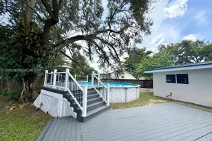 252 SW 61st Ave, Plantation, FL 33317 - Photo 19