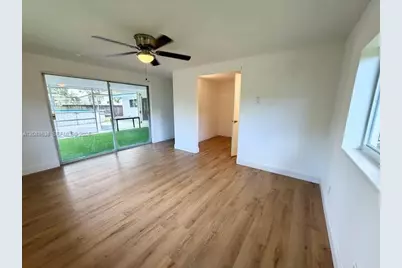 252 SW 61st Ave, Plantation, FL 33317 - Photo 11