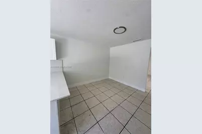 1107 NW 30th Ave #1107, Miami, FL 33125 - Photo 9