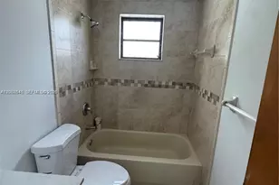 1107 NW 30th Ave, Miami, FL 33125 - Photo 17