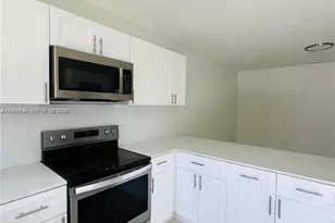 1107 NW 30th Ave, Miami, FL 33125 - Photo 5