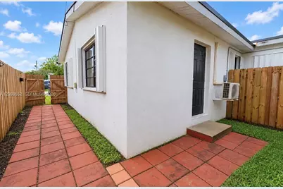7551 Polk St, Hollywood, FL 33024 - Photo 19