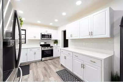 7551 Polk St, Hollywood, FL 33024 - Photo 3