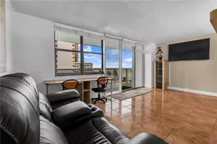 3180 S Ocean Dr, Hallandale Beach, FL 33009 - Photo 19