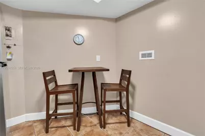 3180 S Ocean Dr #605, Hallandale Beach, FL 33009 - Photo 9