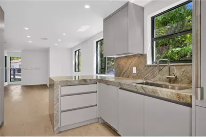 1936 SW 18th St, Miami, FL 33145 - Photo 13