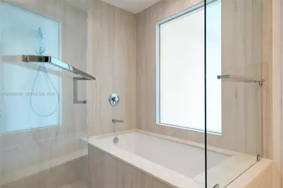 2411 Laguna Circle #2803, Miami, FL 33181 - Photo 27