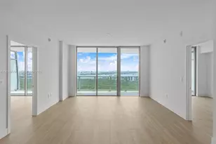 2411 Laguna Cir, Miami, FL 33181 - Photo 13