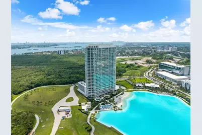 2411 Laguna Circle #2803, Miami, FL 33181 - Photo 1