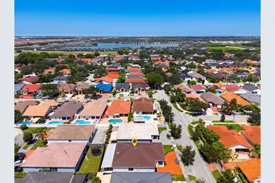 14940 NW 89th Ave, Miami Lakes, FL 33018 - Photo 41