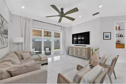 14940 NW 89th Ave, Miami Lakes, FL 33018 - Photo 21