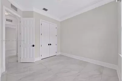 14940 NW 89th Ave, Miami Lakes, FL 33018 - Photo 13