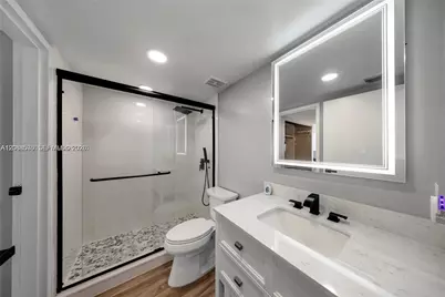 7601 E Treasure Dr #1722, North Bay Village, FL 33141 - Photo 29