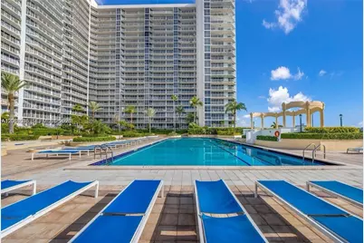 7601 E Treasure Dr #1722, North Bay Village, FL 33141 - Photo 3
