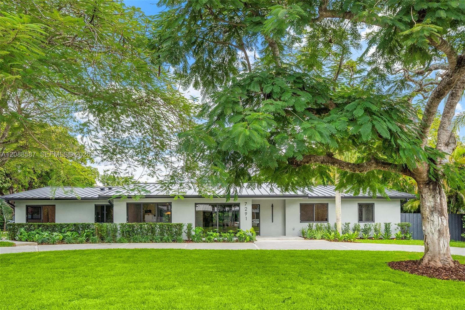 7291 SW 129th St - 7291 SW 129th St, Pinecrest, FL 33156 Luxury Property | Jose Angel Pina