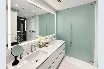 300 Biscayne Boulevard Way #1605W, Miami, FL 33131 - Photo 15