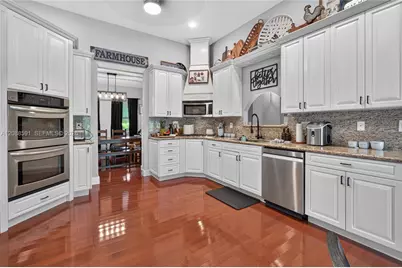 24420 SW 192nd Ave, Homestead, FL 33031 - Photo 5