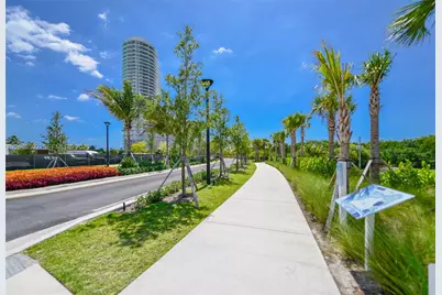 2411 Laguna Cir. #807, North Miami, FL 33181 - Photo 19