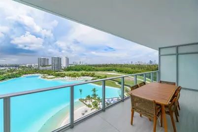 2411 Laguna Cir. #807, North Miami, FL 33181 - Photo 1