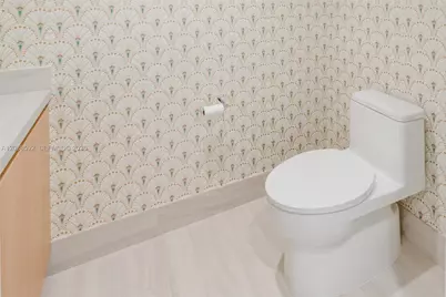 2411 Laguna Cir. #807, North Miami, FL 33181 - Photo 35
