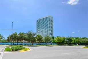 2411 Laguna Cir, North Miami, FL 33181 - Photo 51