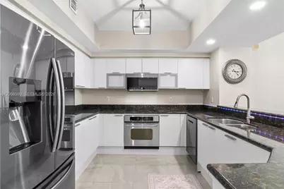 14951 Royal Oaks Ln #701, North Miami, FL 33181 - Photo 9