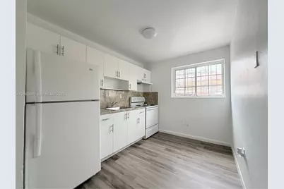 1885 NW 18th Ter #2, Miami, FL 33125 - Photo 3