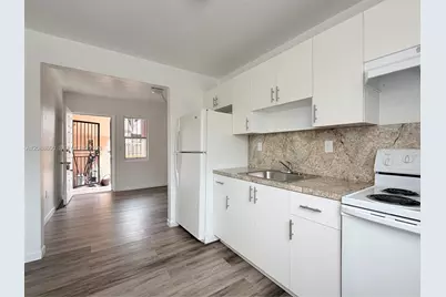 1885 NW 18th Ter #2, Miami, FL 33125 - Photo 5