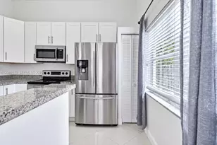 7384 Granada Way, Margate, FL 33063 - Photo 7