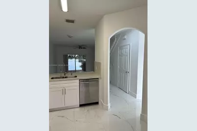 5937 Riverside Ave #., Tamarac, FL 33321 - Photo 5