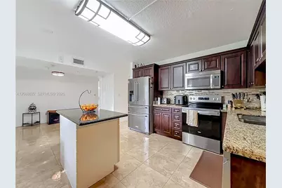 8740 Azalea Ct #102, Tamarac, FL 33321 - Photo 5