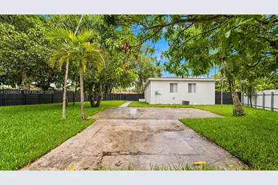 380 NW 130th St, North Miami, FL 33168 - Photo 25