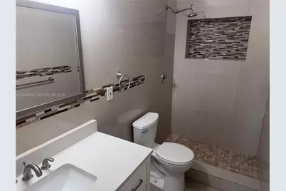 16030 Miami Dr, North Miami Beach, FL 33162 - Photo 11