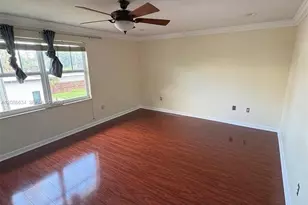 704 SW 4th Ave, Fort Lauderdale, FL 33315 - Photo 7