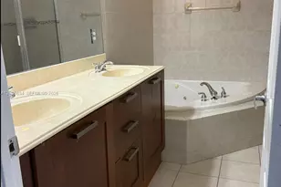 704 SW 4th Ave, Fort Lauderdale, FL 33315 - Photo 9