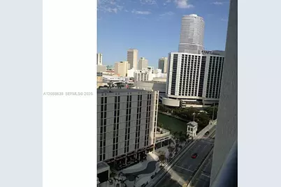 485 Brickell Av #1707, Miami, FL 33131 - Photo 9