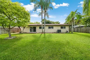19780 SW 101st Ave, Cutler Bay, FL 33157 - Photo 31