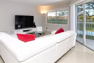 1001 SW 128th Terrace, Pembroke Pines, FL 33027 - Photo 1